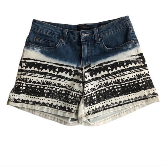 Jessica Simpson Jean Shorts with pattern - Picture 16 of 16